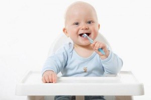 cách đánh răng đúng cách cho trẻ, cách đánh răng cho trẻ