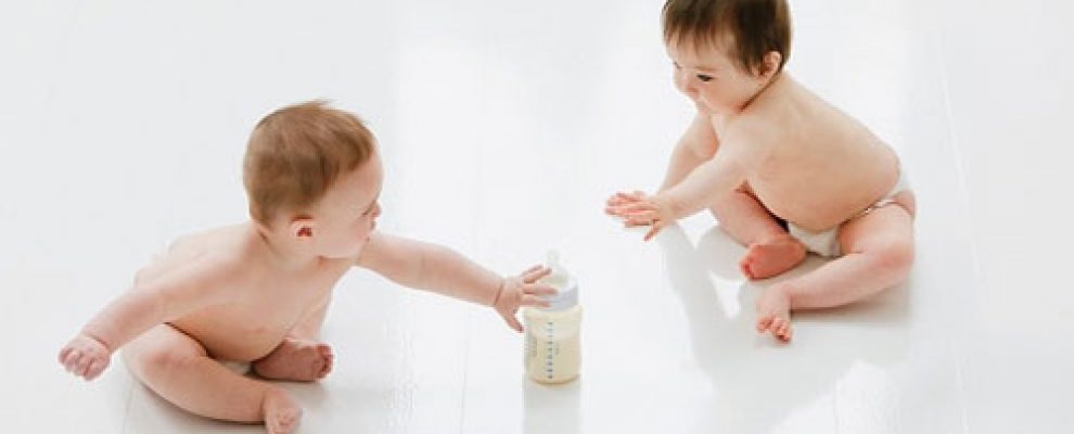 sua danh cho be, dùng sữa nào tốt cho trẻ sơ sinh